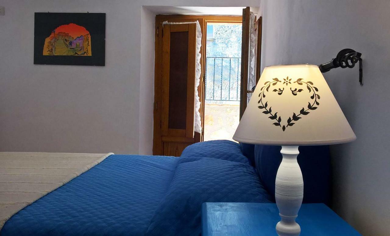 La Loggia Del Capitano - Rione Capisotto Lejlighed Pitigliano Eksteriør billede