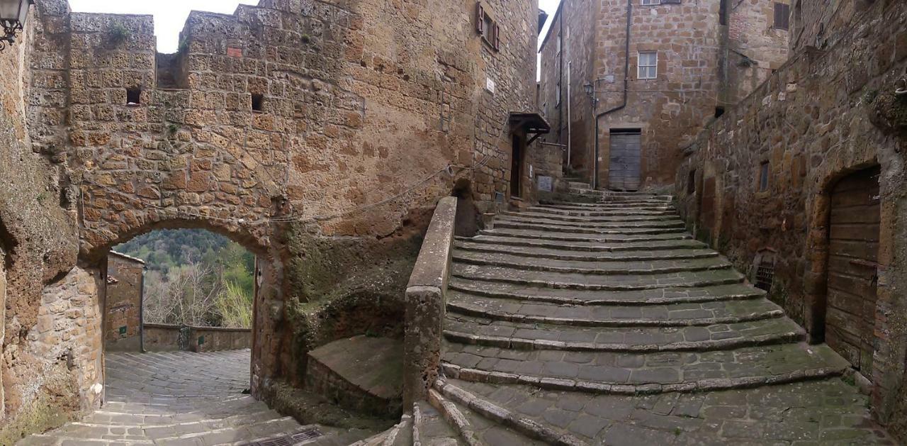 La Loggia Del Capitano - Rione Capisotto Lejlighed Pitigliano Eksteriør billede