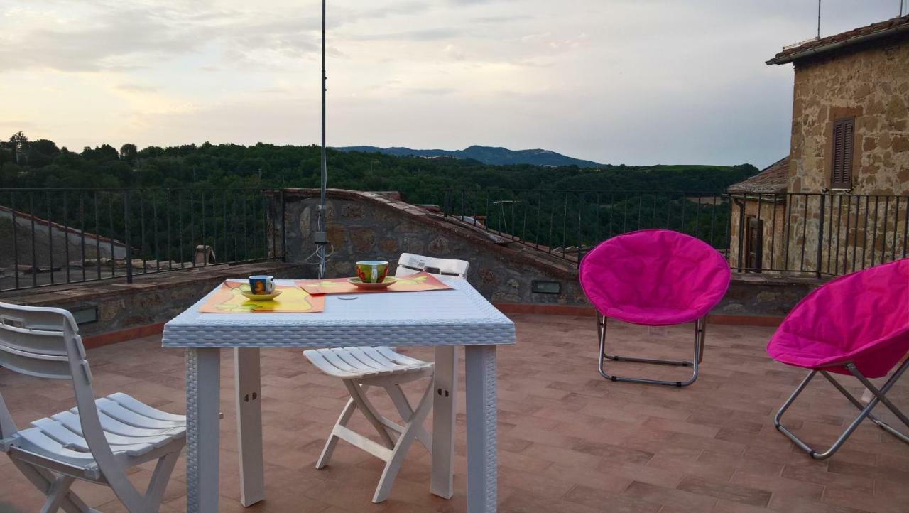 La Loggia Del Capitano - Rione Capisotto Lejlighed Pitigliano Eksteriør billede