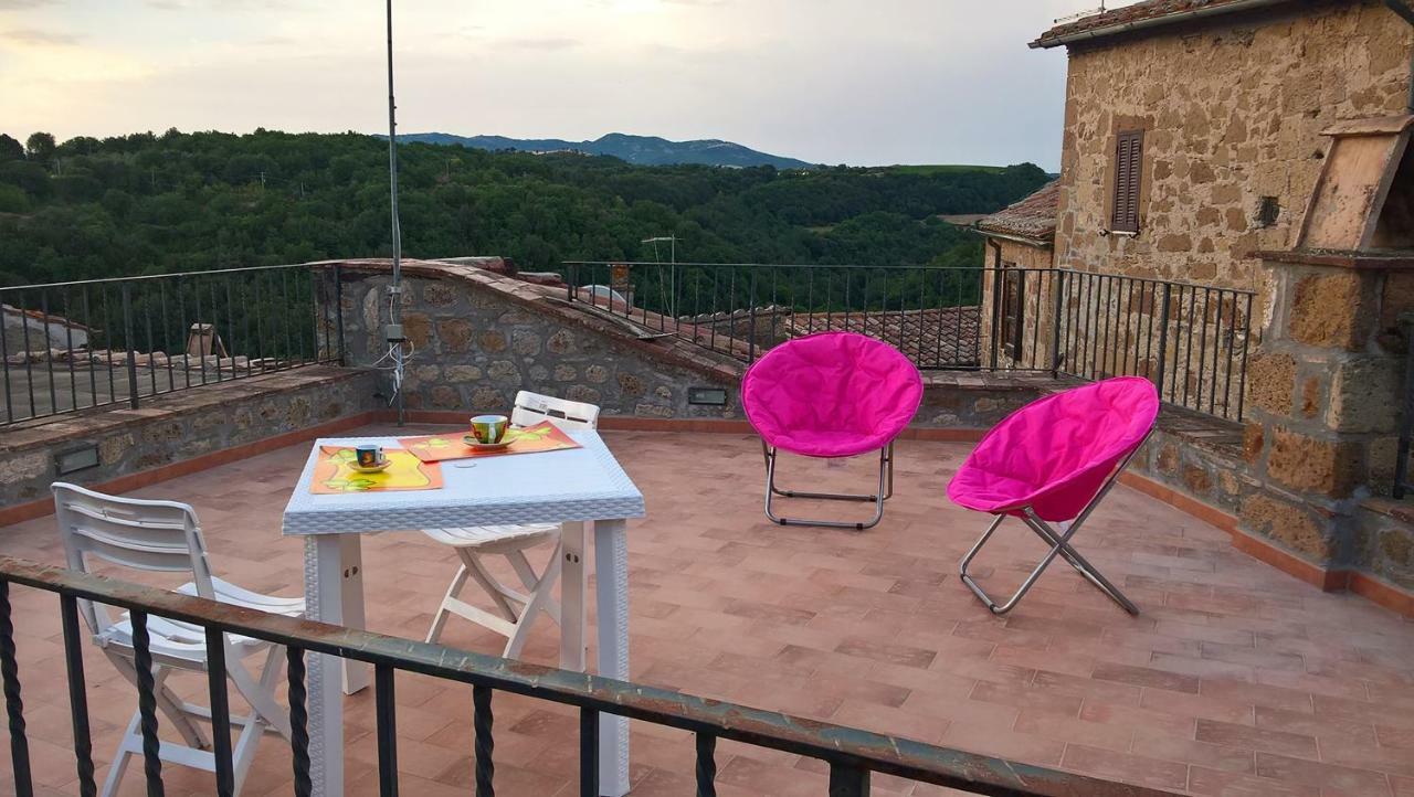 La Loggia Del Capitano - Rione Capisotto Lejlighed Pitigliano Eksteriør billede