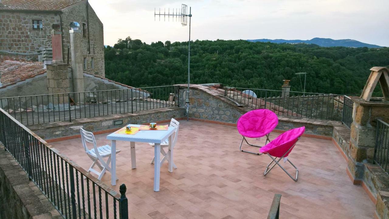 La Loggia Del Capitano - Rione Capisotto Lejlighed Pitigliano Eksteriør billede